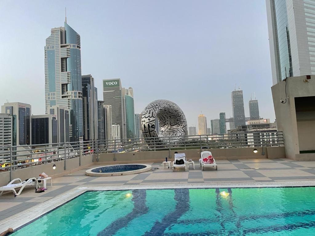 Appartement Travelers Backpackers à Dubaï Extérieur photo