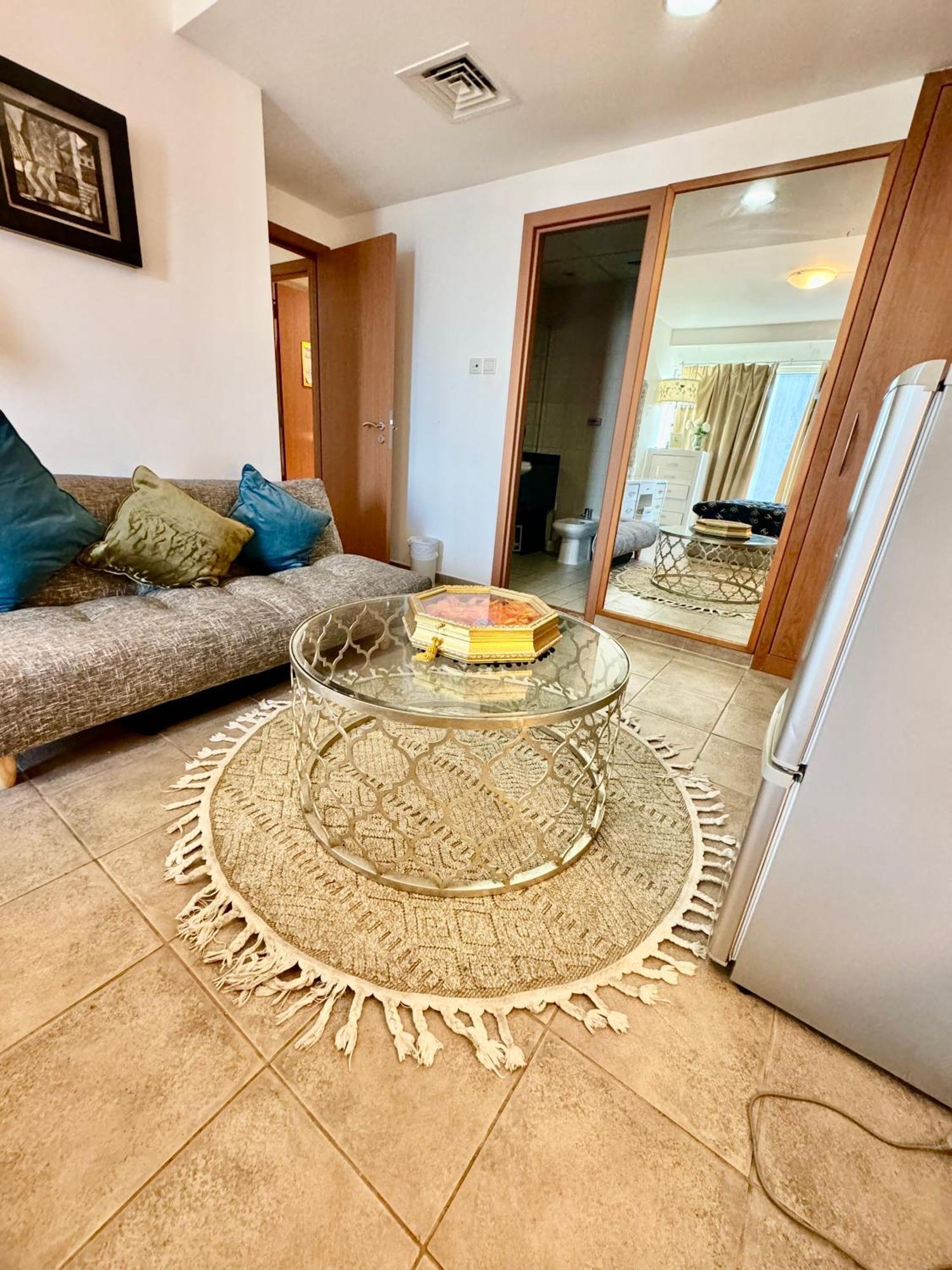 Appartement Travelers Backpackers à Dubaï Extérieur photo